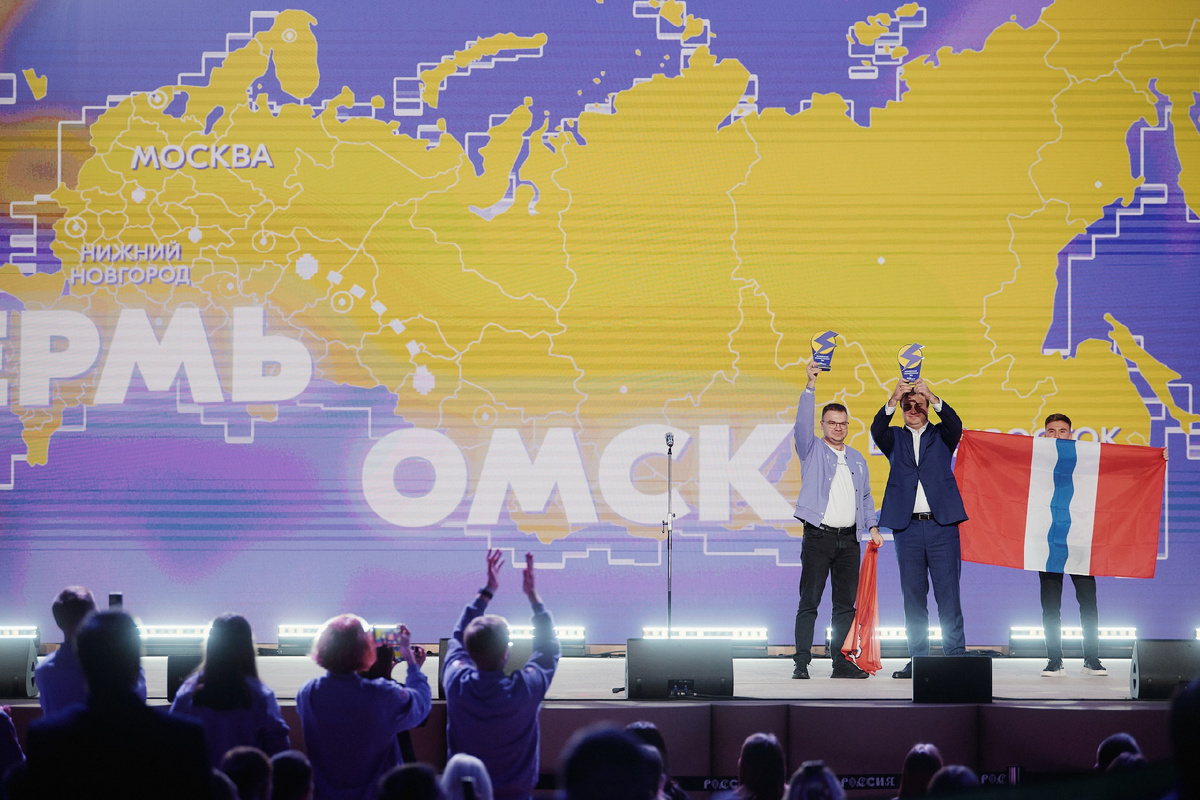 Блогеры из Омска и Перми подготовились к путешествию в молодёжные столицы России